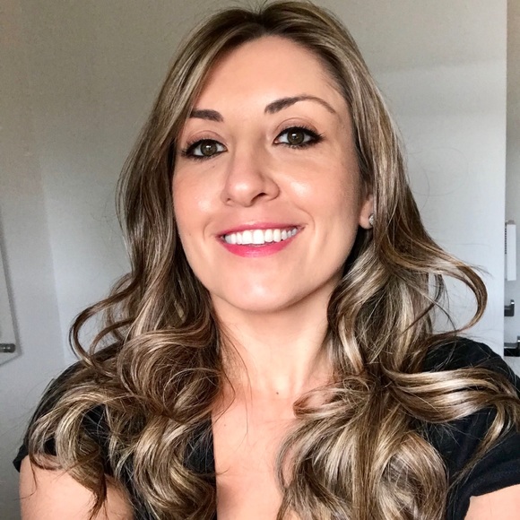 Poshmark Ambassador, Hope! - Picture 1 of 1